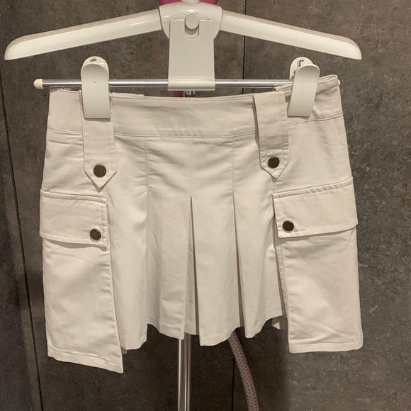 Italian Fashion Designer Khaki Skirt - Picture 3 of 6